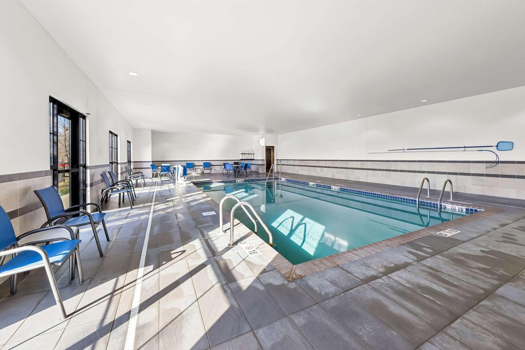 Comfort Inn & Suites West - Medical Center Rochester Luaran gambar